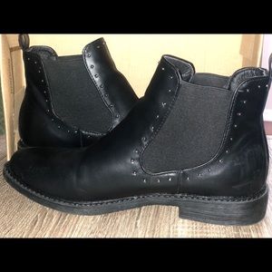 The vintage Havana boots